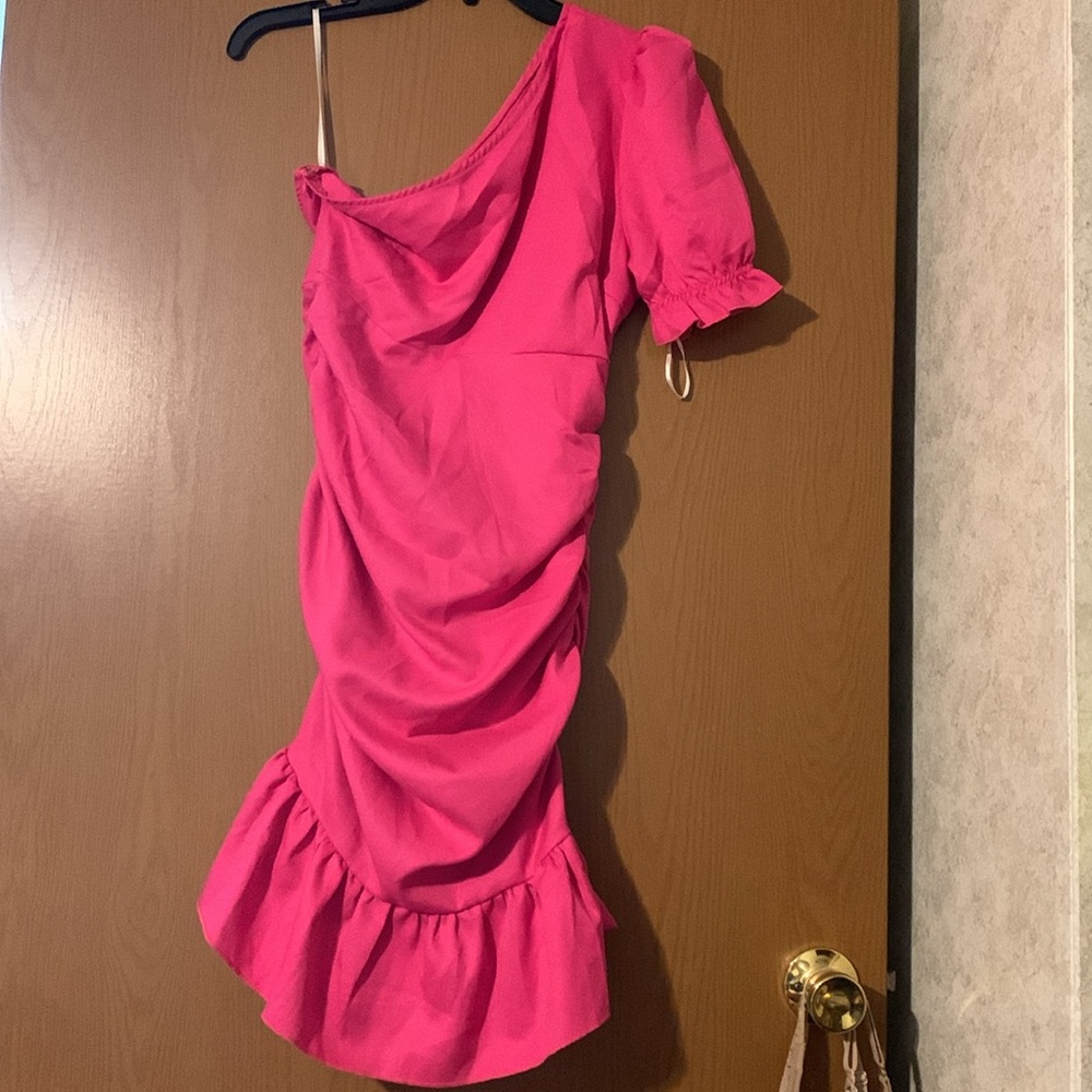 Dress - Picture 3 of 3